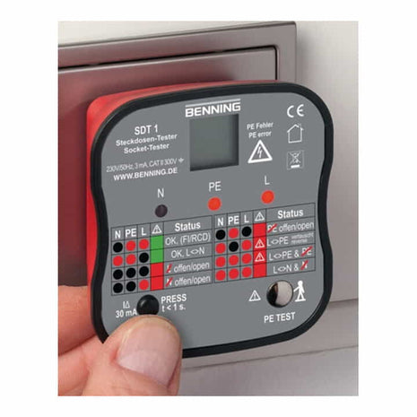 Testeur de prises BENNING SDT 1 pour tester les prises à contact de protection (4000828811)