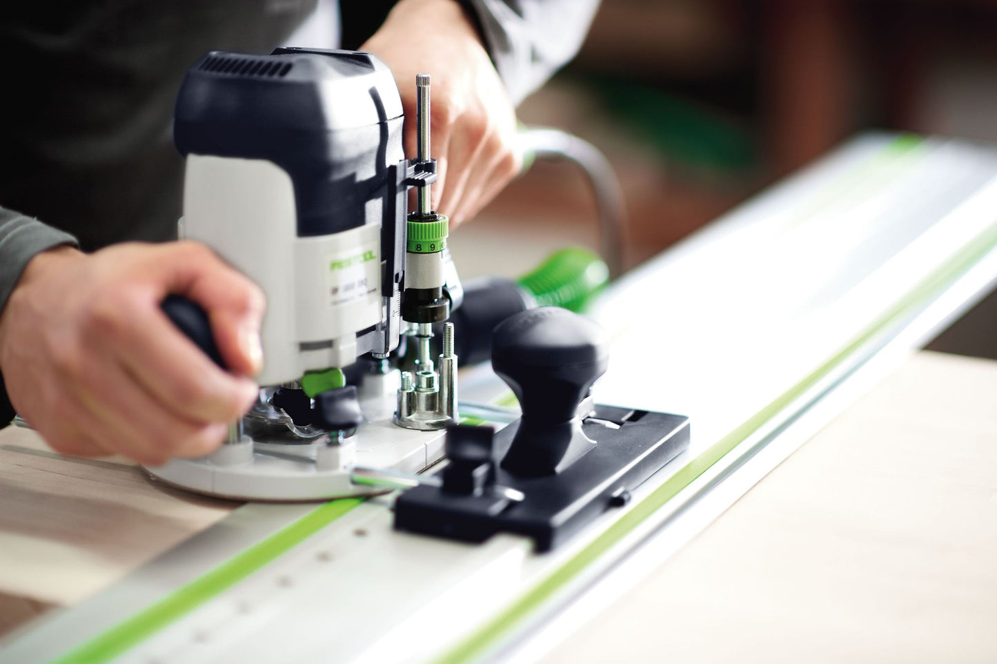 Festool FS 1400/2-LR 32 Führungsschiene ( 496939 ) für Handkreissägen, Oberfräsen mit Adapter, Stichsägen mit Adapter, DSC-AG 125, DSC-AG 230