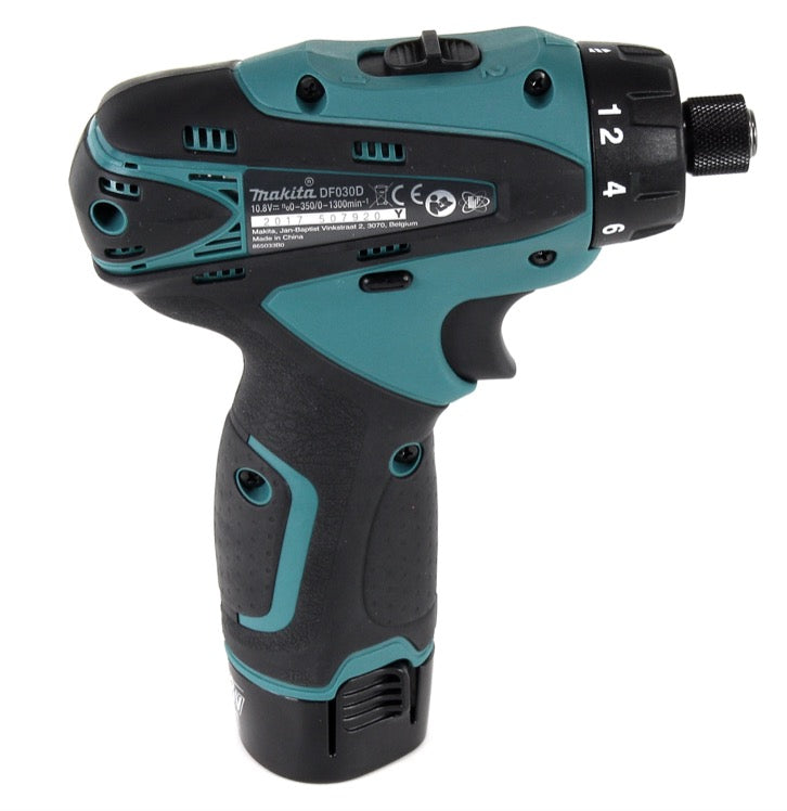 Makita DF 030 DWJ Akku-Schrauber 10,8 V im Koffer + 2x 1,3 Ah Akku + Ladegerät + Makpac - Toolbrothers