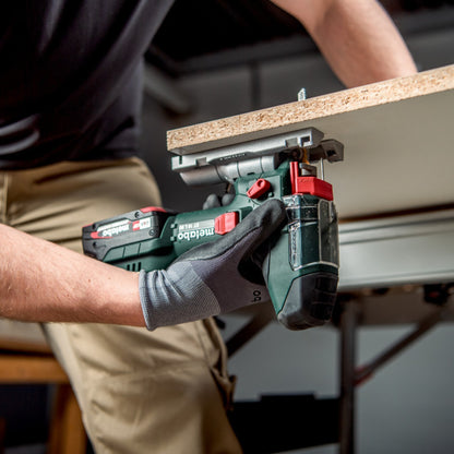 Metabo ST 18 L 90 Akku Stichsäge 18 V 90 mm + 2x Akku 2,0 Ah + Ladegerät + Metabox