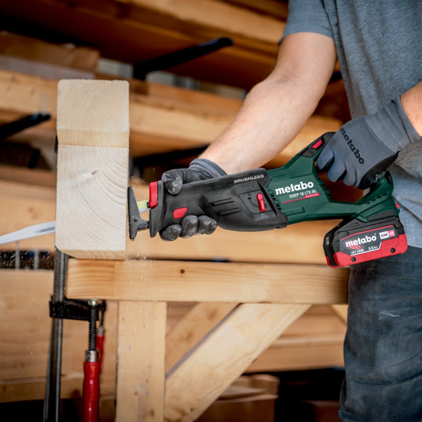 Metabo SSEP 18 LT BL Akku Säbelsäge 18 V 32 mm Brushless + 1x LiHD Akku 5,5 Ah - ohne Ladegerät