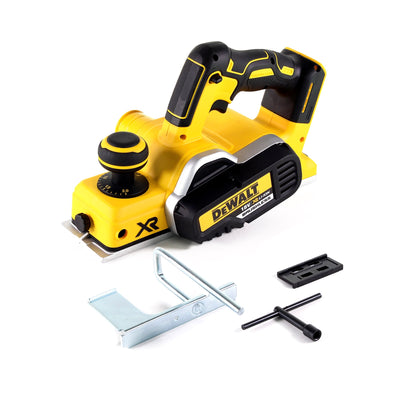 Raboteuse à batterie DeWalt DCP 580 N 18V 82mm brushless solo + lampe à batterie DeWalt DCL 040 18V XR Li-Ion