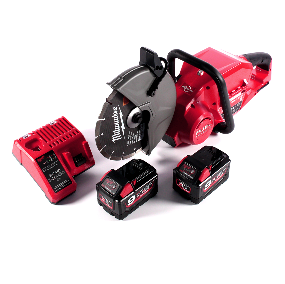 Tronçonneuse à batterie Milwaukee M18 FCOS230-902C 18 V 230 mm sans balais + 2x batteries 9,0 Ah + chargeur