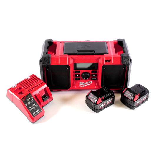 Milwaukee M18 JSR DAB+-502C Radio de chantier sur batterie / secteur 18 V + 2x batteries 5,0 Ah + chargeur