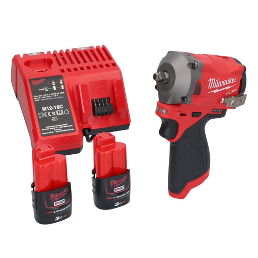 Clé à chocs sans fil Milwaukee M12 FIW38-302C 12 V 339 Nm 3/8" sans balai + 2x batteries 3,0 Ah + chargeur