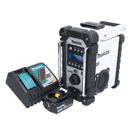 Makita DMR 110 RF1NW Akku Baustellenradio 12 V - 18 V IP64 DAB + 1x Akku 3,0 Ah + Ladegerät - Toolbrothers