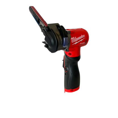 Lime à bande pour batterie Milwaukee M12 FBFL10-252 12 V 10 x 330 mm + 2x batteries 2,5 Ah + chargeur