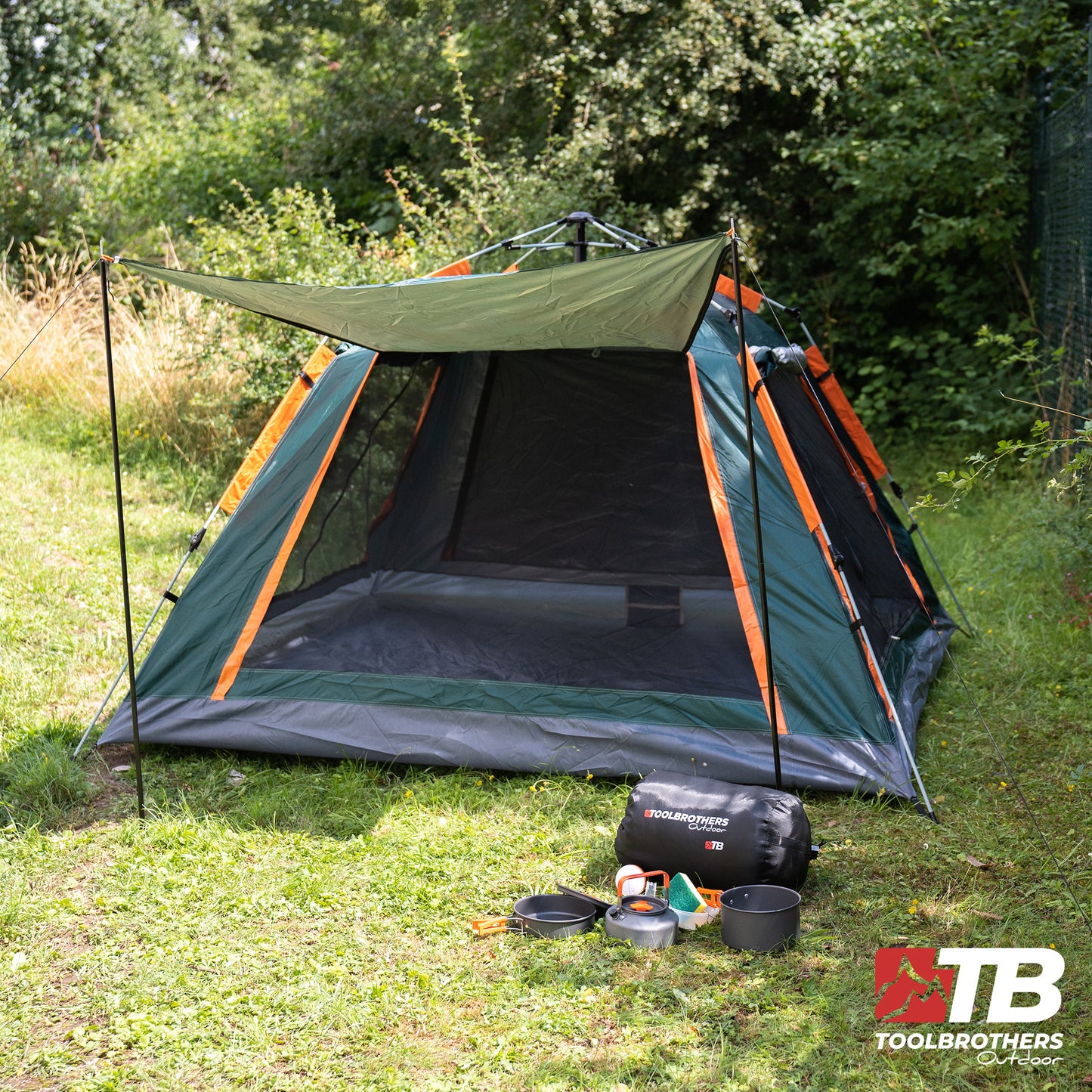 Toolbrothers Outdoor Camping-Set Zelt für 2-4 Personen Hydraulikzelt  Pop-Up zelt + Campingausrüstung 13-tlg