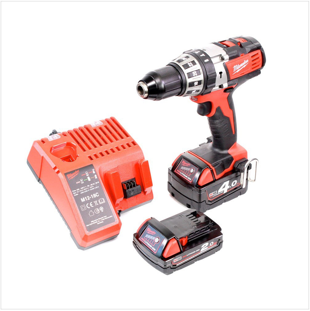 Milwaukee M18 MBox 100PD-421C 18 V Akku Schlagbohrschrauber + 2 Akkus + Ladegerät + 100 tlg. Bit- und Bohrer Set im Koffer - Toolbrothers